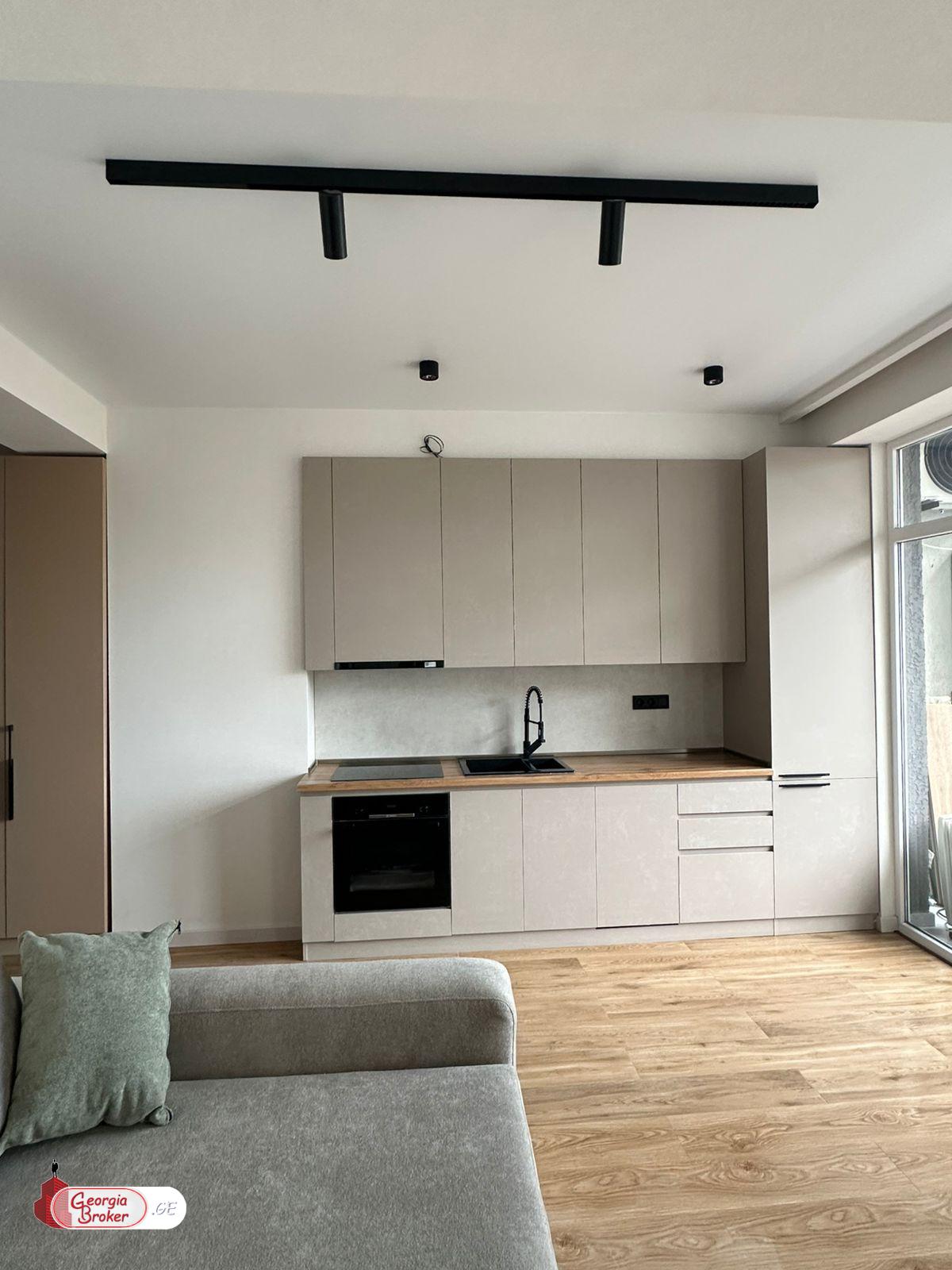 nearly repaired 3-room apartment for sale